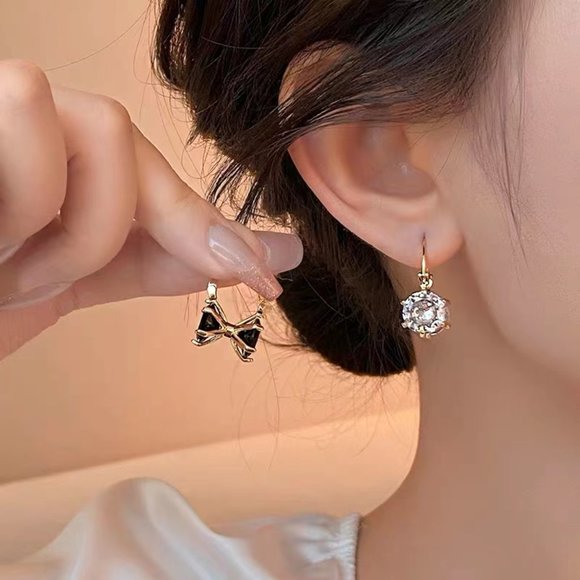 Light luxe zircon bow ear buckle female - Picture 4 of 7
